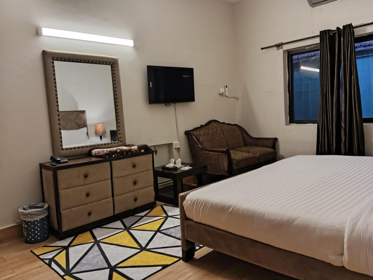 Infinity Villa Islamabad Extérieur photo